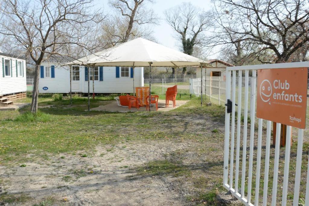 Mobil Home Tout Confort 6 Personnes Climatise Au Pied Du Luberon لا روكي دي انثيرون المظهر الخارجي الصورة