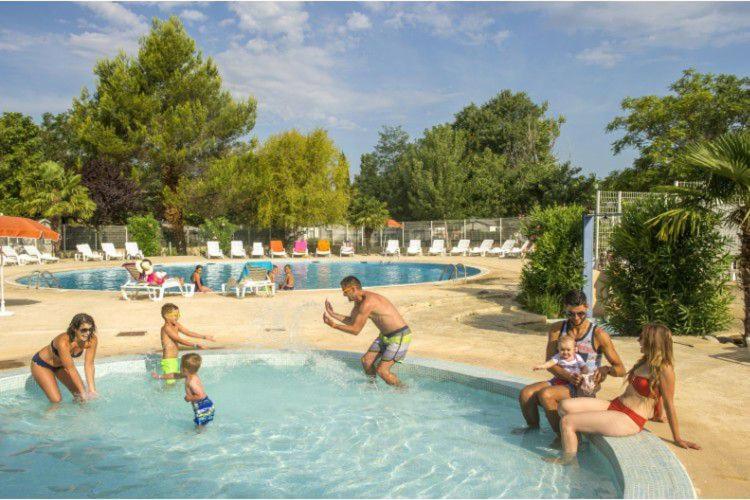 Mobil Home Tout Confort 6 Personnes Climatise Au Pied Du Luberon لا روكي دي انثيرون المظهر الخارجي الصورة