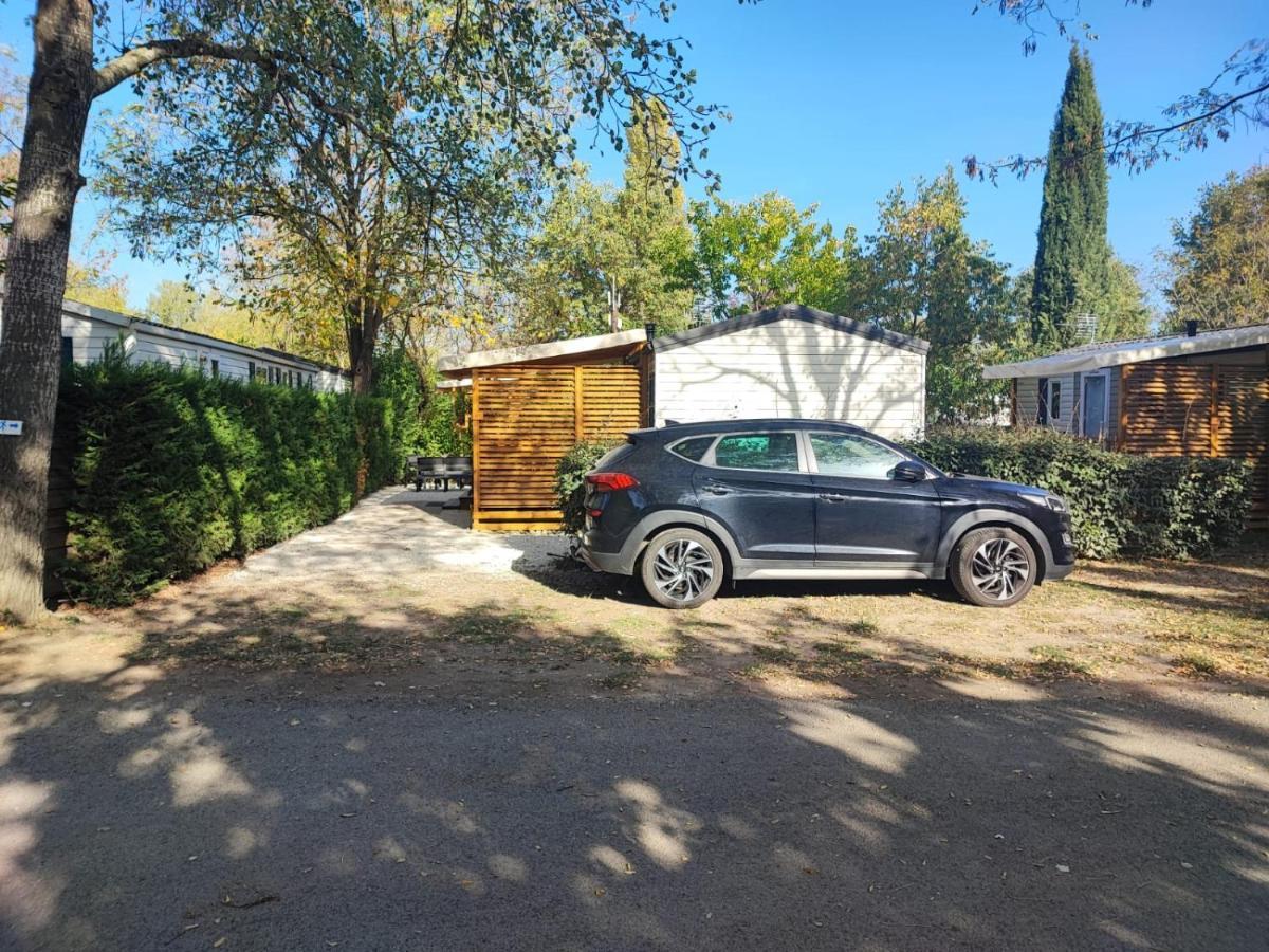 Mobil Home Tout Confort 6 Personnes Climatise Au Pied Du Luberon لا روكي دي انثيرون المظهر الخارجي الصورة